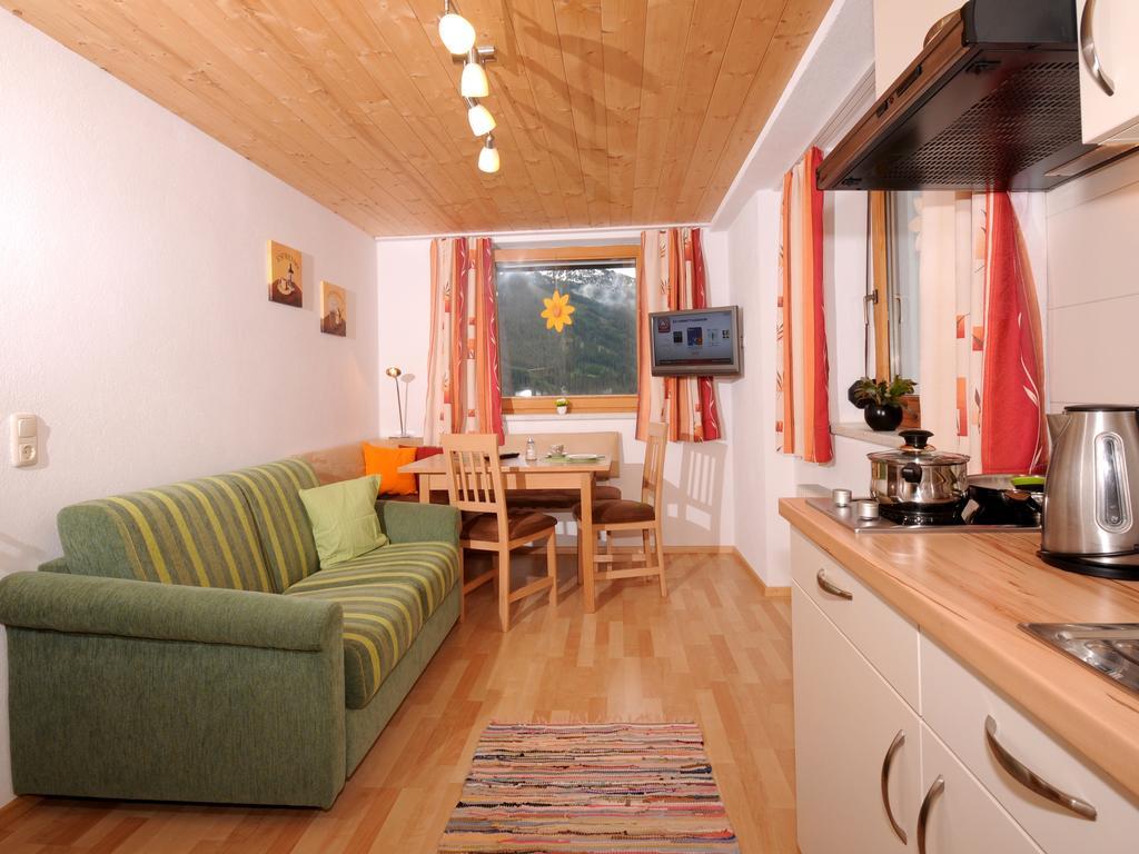 Single Apartment Martlerhof Tux Quarto foto